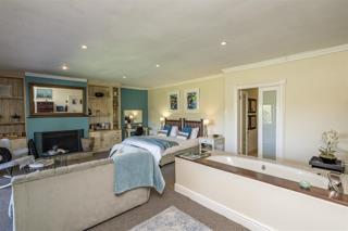 9 Bedroom Property for Sale in Stanford Western Cape